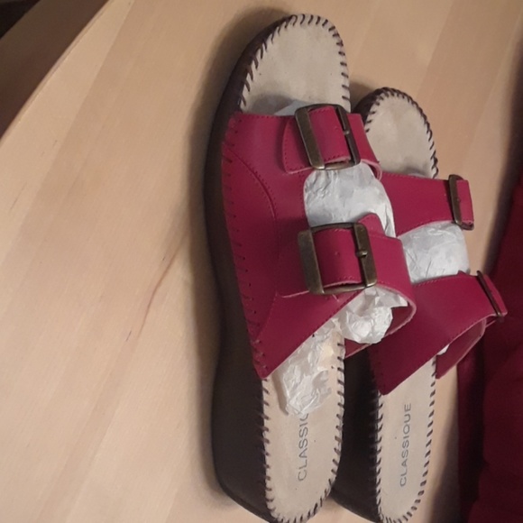 Classique slip on double buckle sandals - Picture 3 of 4